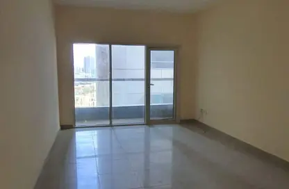 Apartment - 2 Bedrooms - 3 Bathrooms for sale in Al Majaz 2 - Al Majaz - Sharjah