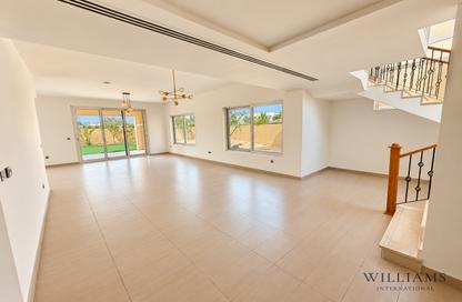 Villa - 4 - 4 for rent in Legacy Nova Villas - District 9 - Jumeirah Park - Dubai