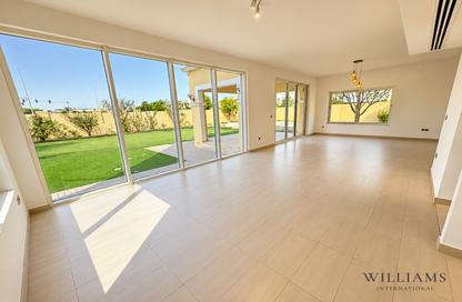 Villa - 4 - 4 for rent in Legacy Nova Villas - District 9 - Jumeirah Park - Dubai