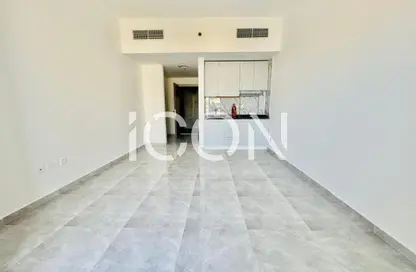 Apartment - 1 Bathroom for rent in International City Phase 2 - Al Warsan 4 - Al Warsan - Dubai