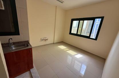 Apartment - Studio - 1 Bathroom for rent in Gulf Pearl Tower - Al Nahda - Sharjah Apartment - Studio - 1 Bathroom for rent in Gulf Pearl Tower - Al Nahda - Sharjah
