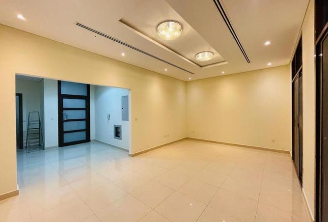 54404300 - صورة العقار 3