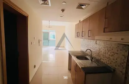 شقة - 1 حمام للايجار في May ريزيدنس 1 - ماي رزدنس - الضاحية 10 - قرية جميرا الدائرية - دبي