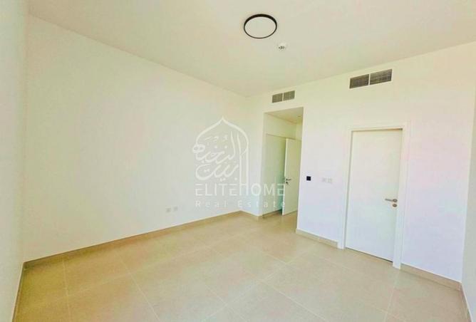127915209 - Property Image 3
