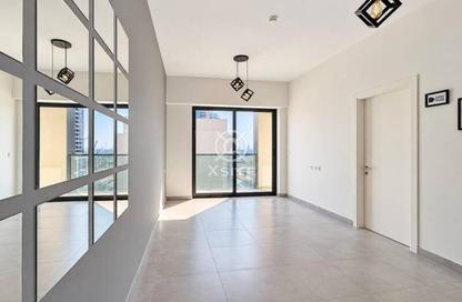 Apartment - 1 - 2 for rent in Lucky 1 Residence - District 13 - Jumeirah Village Circle - Dubai
