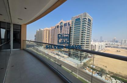 شقة - 2 - 4 للايجار في يونايتد سكوير - الخالدية - أبوظبي