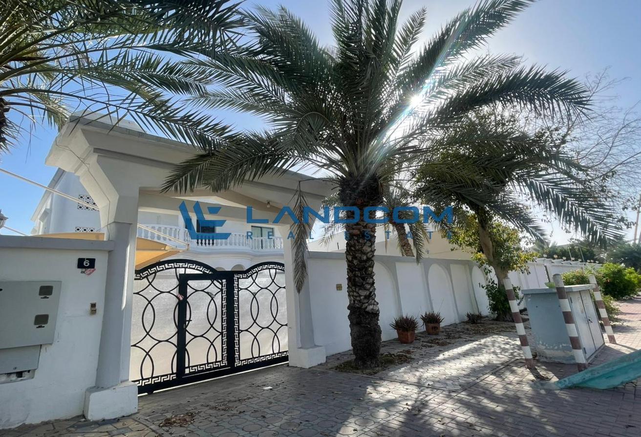 Spacious 6BR Villa | Only Family |Prime Location photo 17