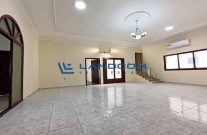 فيلا - 6 غرف نوم - 5 حمامات للايجار في الطوار 2 - الطوار - دبي