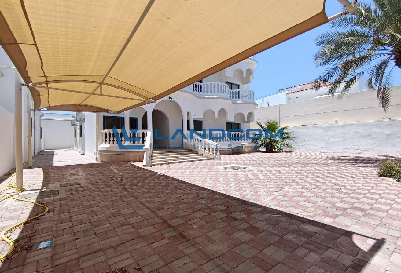 Spacious 6BR Villa | Only Family |Prime Location photo 16
