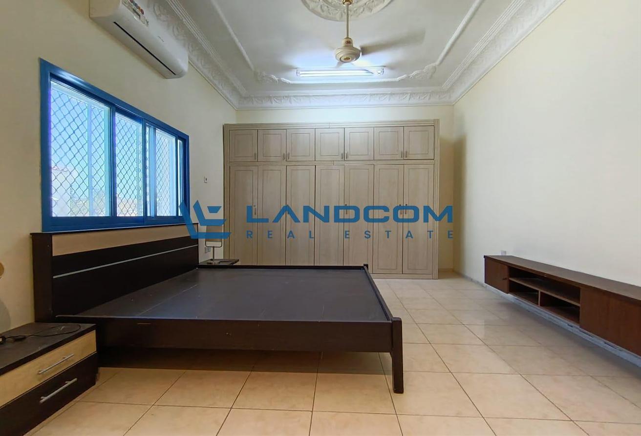 Spacious 6BR Villa | Only Family |Prime Location photo 12