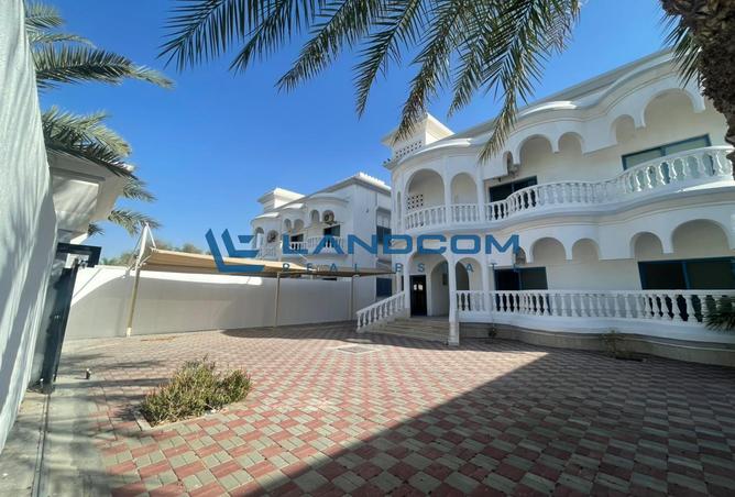 Elegant 6BR Independent Villa | Easy Access to Dubai Airport Free Zone Metro Station| Ideal for Family |