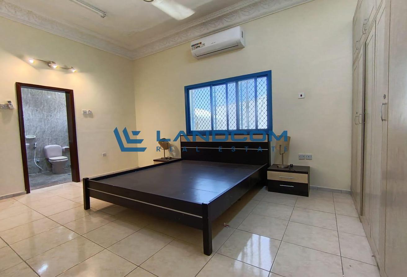 Spacious 6BR Villa | Only Family |Prime Location photo 9
