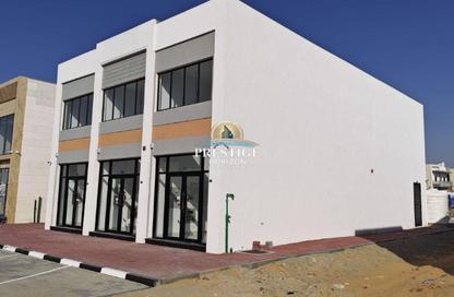 Show Room - Studio - 3 Bathrooms for rent in Al Zaheya Gardens - Al Zahya - Ajman