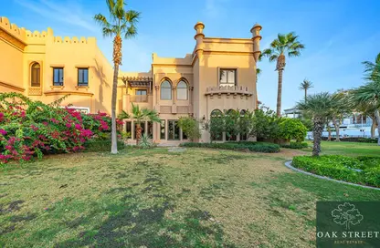 Villa - 4 Bedrooms - 5 Bathrooms for rent in Canal Cove Frond J - Canal Cove Villas - Palm Jumeirah - Dubai