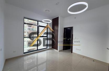 Apartment - 2 - 3 for rent in Elysium Residence 2 - Jumeirah Garden City - Al Satwa - Dubai
