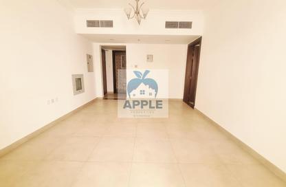 Apartment - 1 Bedroom - 2 Bathrooms for rent in Muwailih Building - Muwaileh - Sharjah