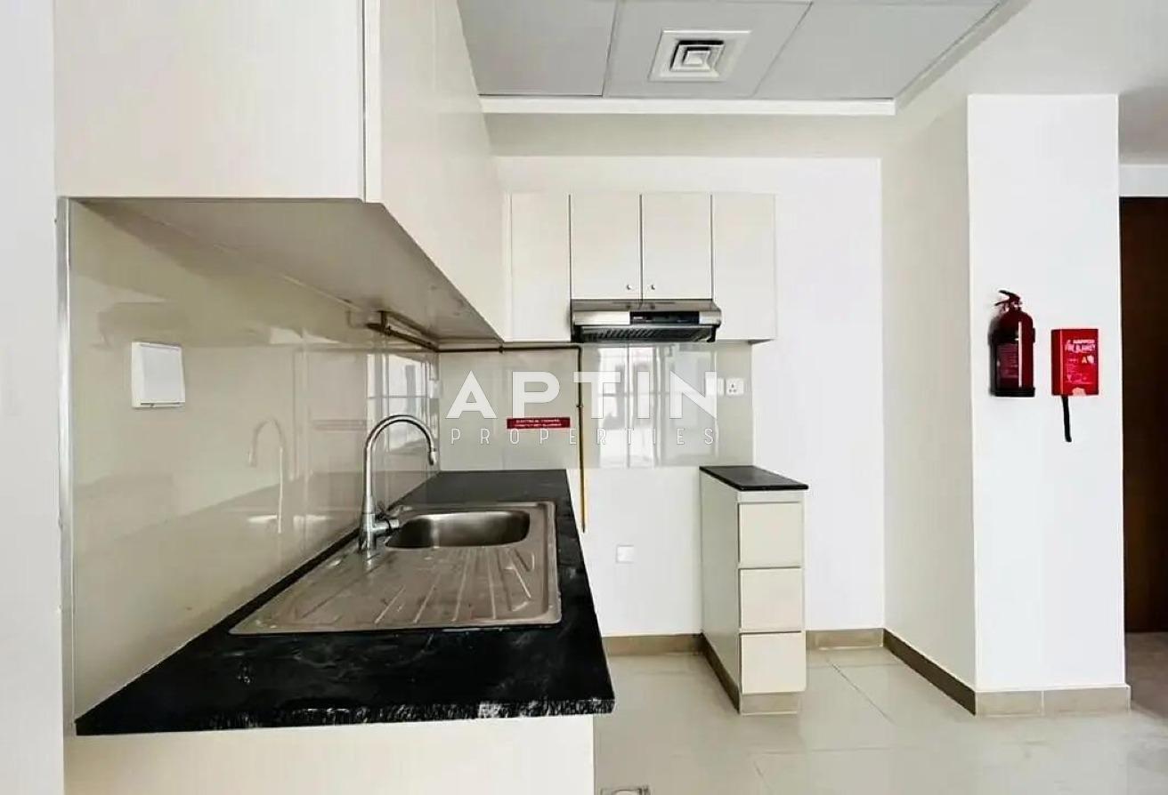 Bright 2 Bedroom in Binghatti Point, DSO | Balcony photo 27