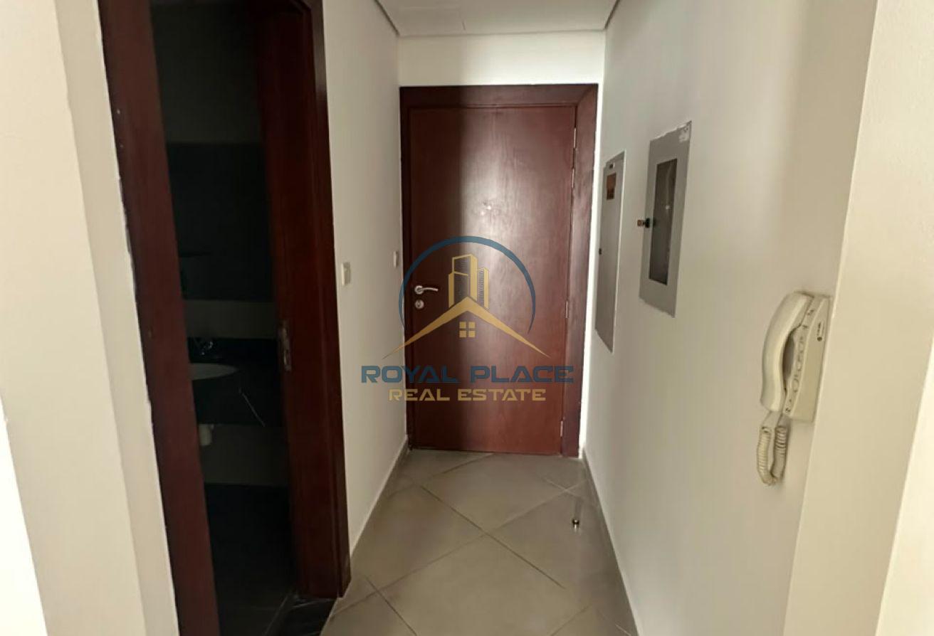 Premium 2-Bedroom Apartment | Razn House photo 14