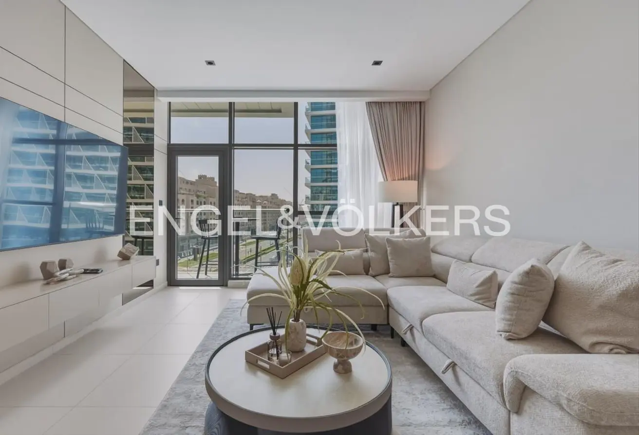 166077374 - Property Main Image