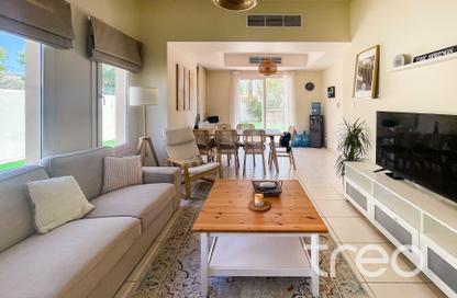 Villa - 3 Bedrooms - 3 Bathrooms for rent in Springs 15 - The Springs - Dubai Villa - 3 Bedrooms - 3 Bathrooms for rent in Springs 15 - The Springs - Dubai