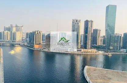 شقة - غرفة نوم - 2 حمامات للايجار في حافة الخليج - الخليج التجاري - دبي