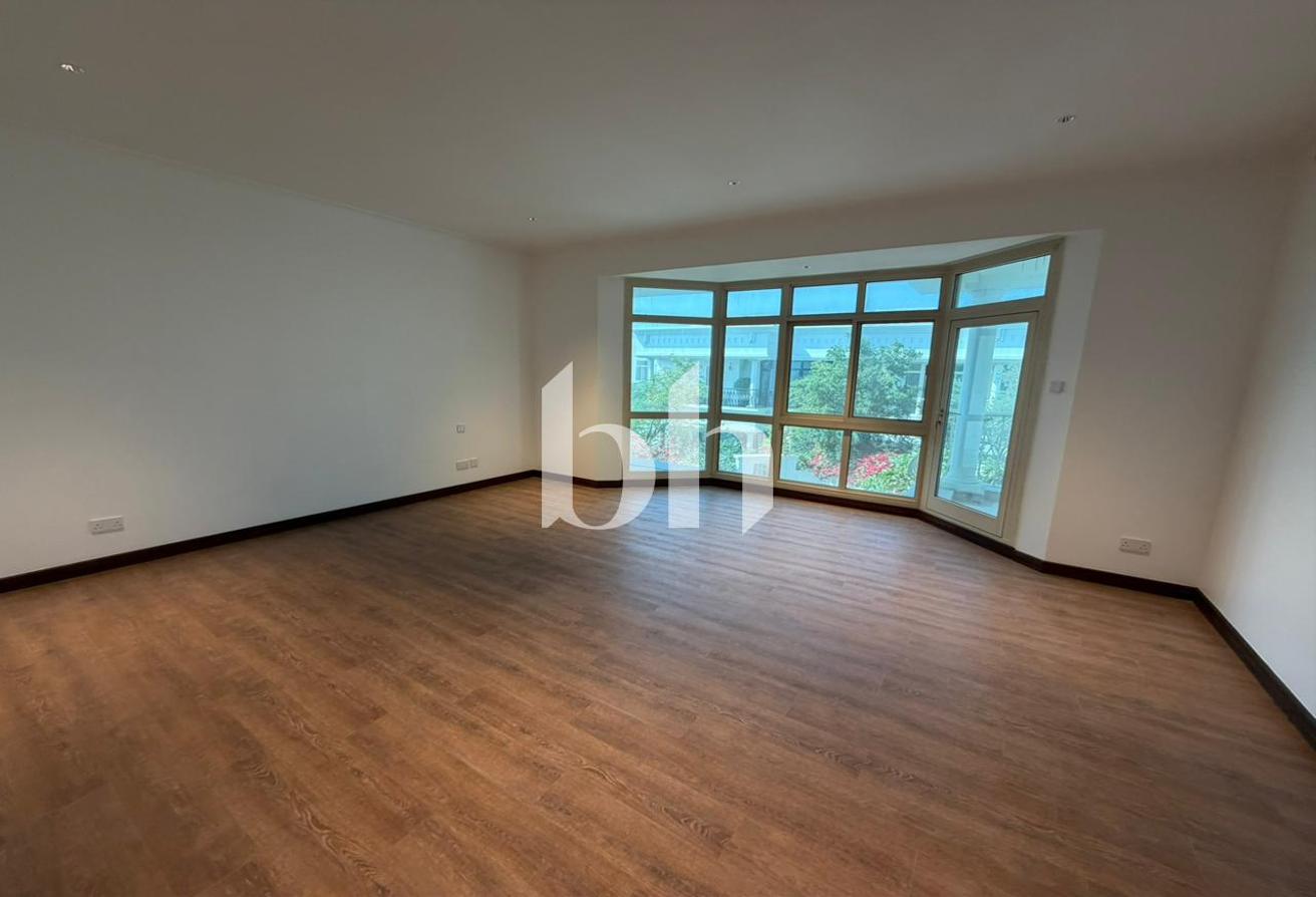 4BR Villa | Private Garden | Maids Room photo 5