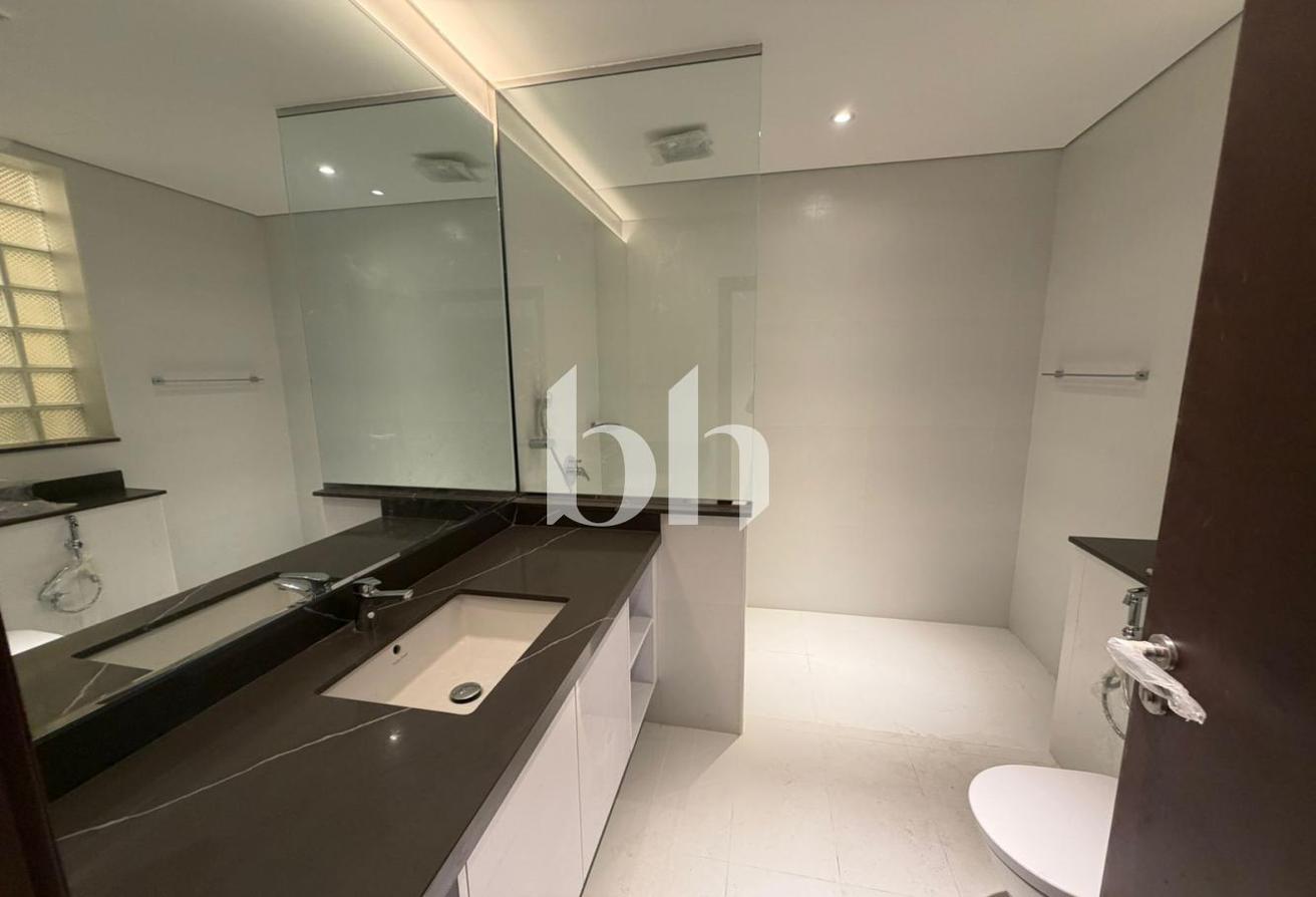 4BR Villa | Private Garden | Maids Room photo 15