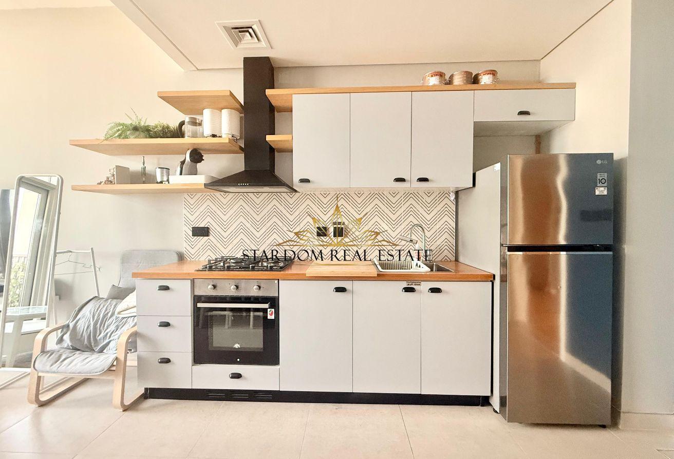 FURNISHED 1 BEDROOM | PRIME LOCATION | VACANT NOW photo 4