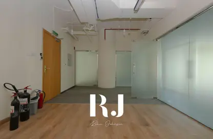 Office Space - Studio - 1 Bathroom for rent in Business Tower - Business Bay - Dubai