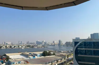 شقة - غرفة نوم - 2 حمامات للبيع في أورينت تاور 2 - أورينت تاور - البستان - عجمان