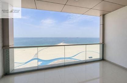 Apartment - 3 - 4 for rent in Ajman Corniche Road - Ajman