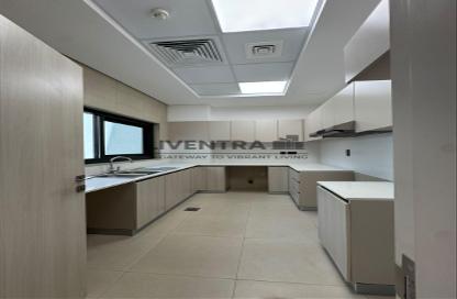 Townhouse - 5 - 6 for rent in Dubai Investment Park 1 (DIP 1) - Dubai Investment Park (DIP) - Dubai Townhouse - 5 - 6 for rent in Dubai Investment Park 1 (DIP 1) - Dubai Investment Park (DIP) - Dubai