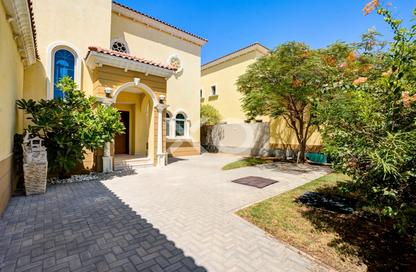 Villa - 3 Bedrooms - 4 Bathrooms for rent in District 5 - Jumeirah Park - Dubai Villa - 3 Bedrooms - 4 Bathrooms for rent in District 5 - Jumeirah Park - Dubai