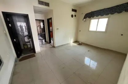 شقة - غرفة نوم - 1 حمام للايجار في برج الكورنيش - طريق كورنيش عجمان - عجمان