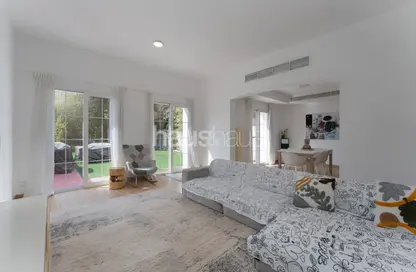 Villa - 3 Bedrooms - 3 Bathrooms for sale in Alma 1 - Alma - Arabian Ranches - Dubai