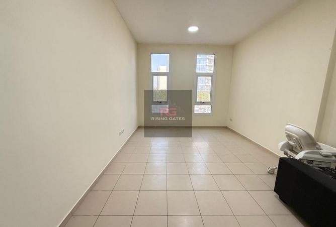 100425603 - Property Image 2