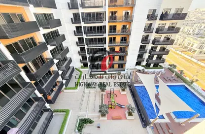 شقة - 2 غرف نوم - 2 حمامات للايجار في عزيزي بيرل - الفرجان - دبي