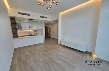 Apartment - 1 Bedroom - 2 Bathrooms for sale in The East Crest by Meteora - District 17 - Jumeirah Village Circle - Dubai