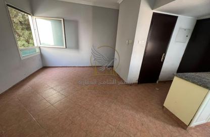 Apartment - Studio - 1 for rent in Budaniq 9 Building - Budaniq - Al Qasimia - Sharjah