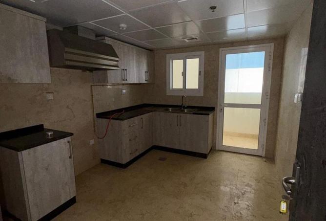 83212757 - Property Image 2