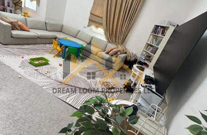 Villa - 5 - 6 for rent in Contemporary Style - Al Reef Villas - Al Reef - Abu Dhabi Villa - 5 - 6 for rent in Contemporary Style - Al Reef Villas - Al Reef - Abu Dhabi