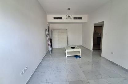 Apartment - 1 - 1 for rent in Sarab 2 - Aljada - Sharjah