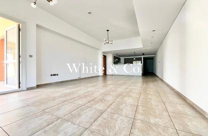 Apartment - 2 Bedrooms - 3 Bathrooms for rent in Marina Residences 1 - Marina Residences - Palm Jumeirah - Dubai