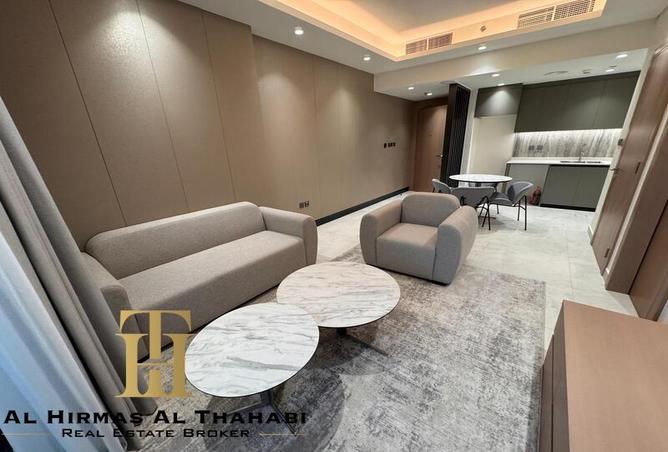 2OnEY3YHci8 - الصورة الرئيسية للعقار