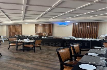 Retail - Studio - 1 Bathroom for rent in Bur Dubai - Dubai