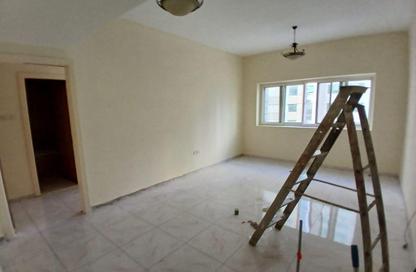 Apartment - 1 Bedroom - 1 Bathroom for rent in Al Khan - Sharjah