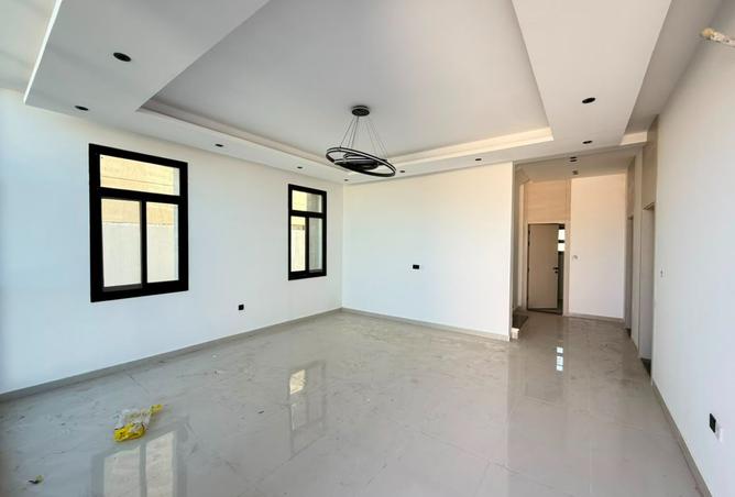 135153002 - Property Image 3