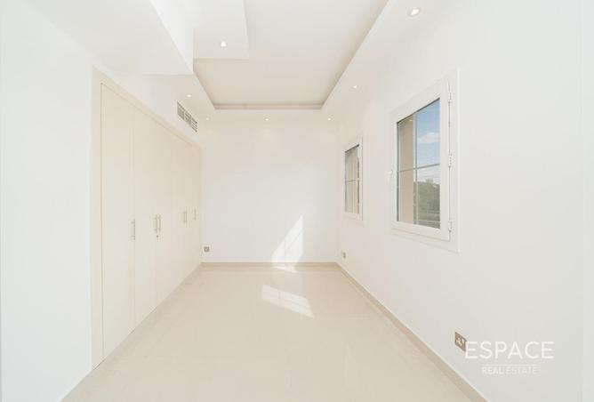 67062941 - Property Image 2