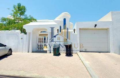 Villa - 3 Bedrooms - 4 Bathrooms for rent in Jumeirah 3 - Jumeirah - Dubai Villa - 3 Bedrooms - 4 Bathrooms for rent in Jumeirah 3 - Jumeirah - Dubai