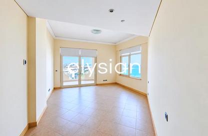 Apartment - 2 - 4 for rent in Al Khudrawi - Shoreline Apartments - Palm Jumeirah - Dubai